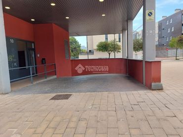 Einzelparkplatz mit Aufzug zum Verkauf in Miralbueno