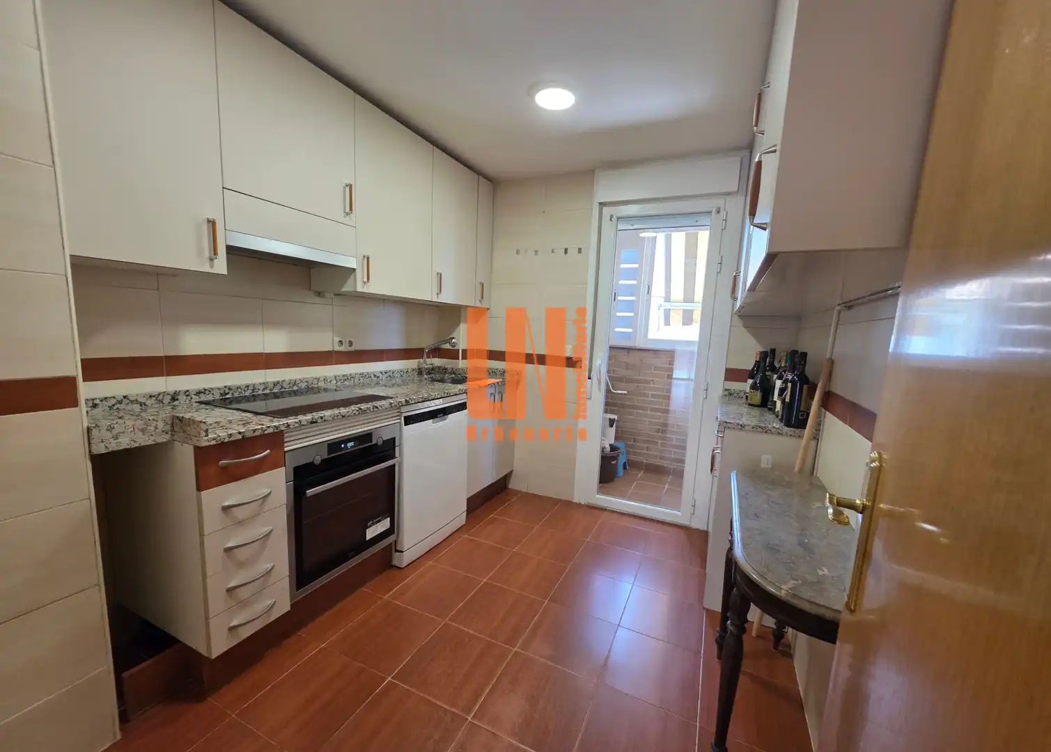 Kitchen of Flat for rent in Madrid  with Air Conditioner, Heating and Parquet flooring