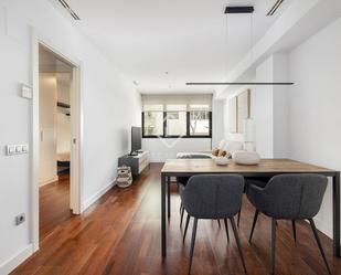 Living room of Flat to rent in  Barcelona Capital  with Air Conditioner, Heating and Parquet flooring