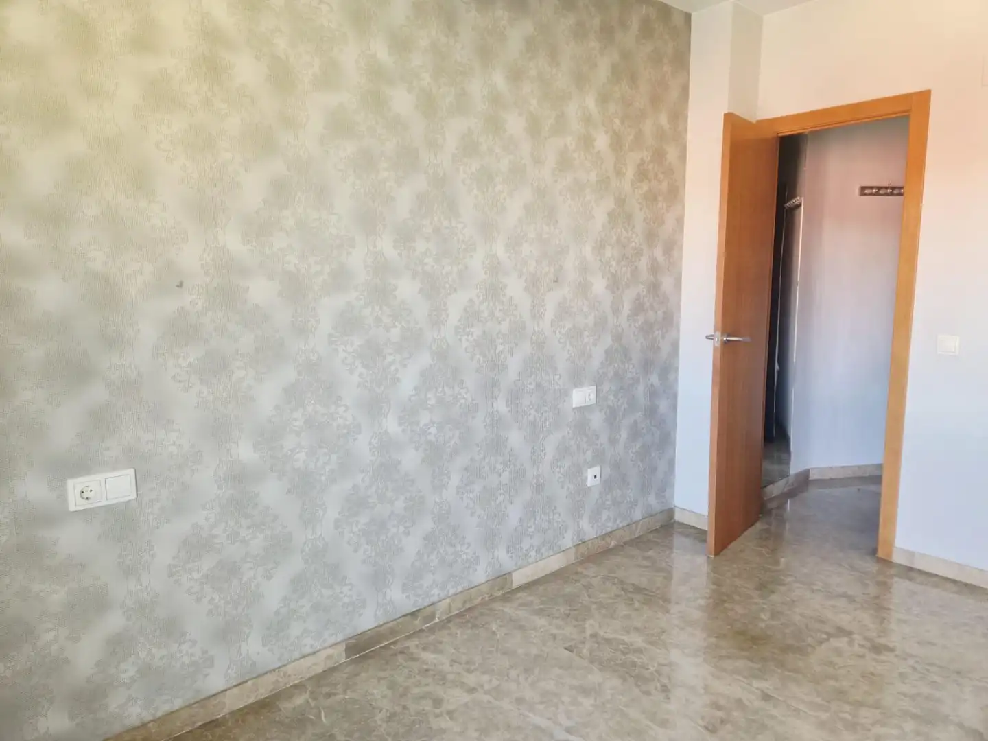 Piso de alquiler en Aldaia con Aire acondicionado, Trastero y Piscina comunitaria