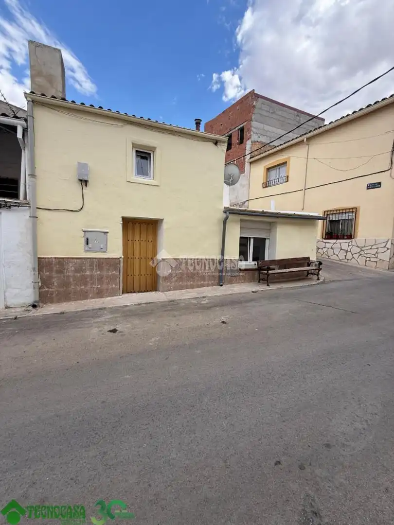 Vista exterior de Casa adosada en venda en Santa Cruz de la Zarza