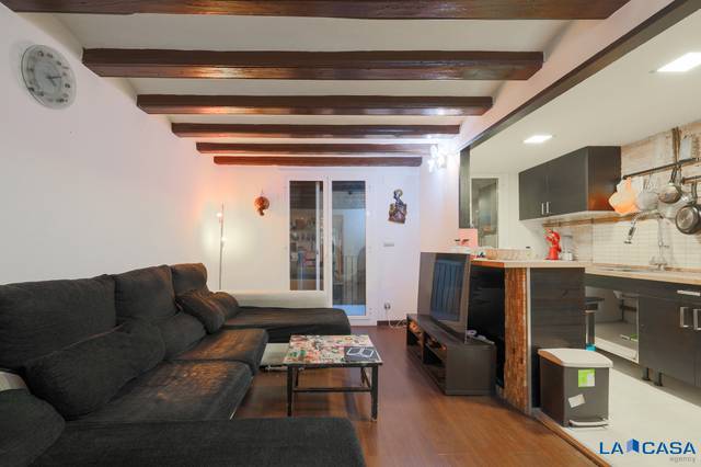 Piso en Venta en Carrer de Sant Antoni Abat en El Raval