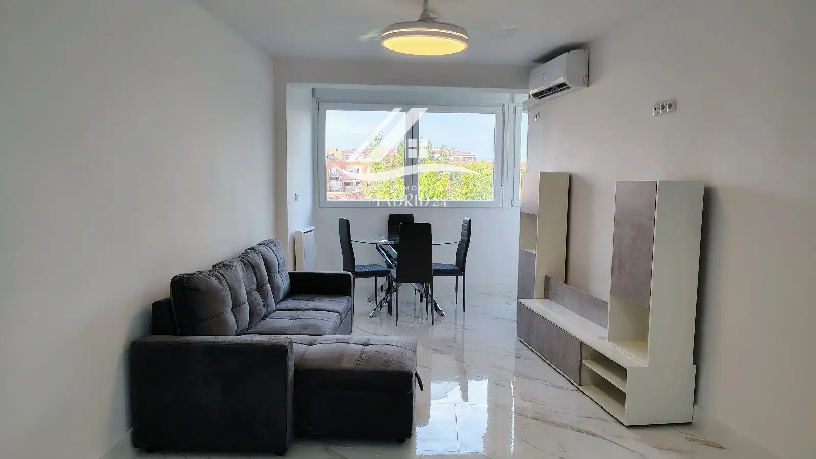 Living room of Flat for sale in Torrejón de Ardoz  with Air Conditioner, Heating and Terrace