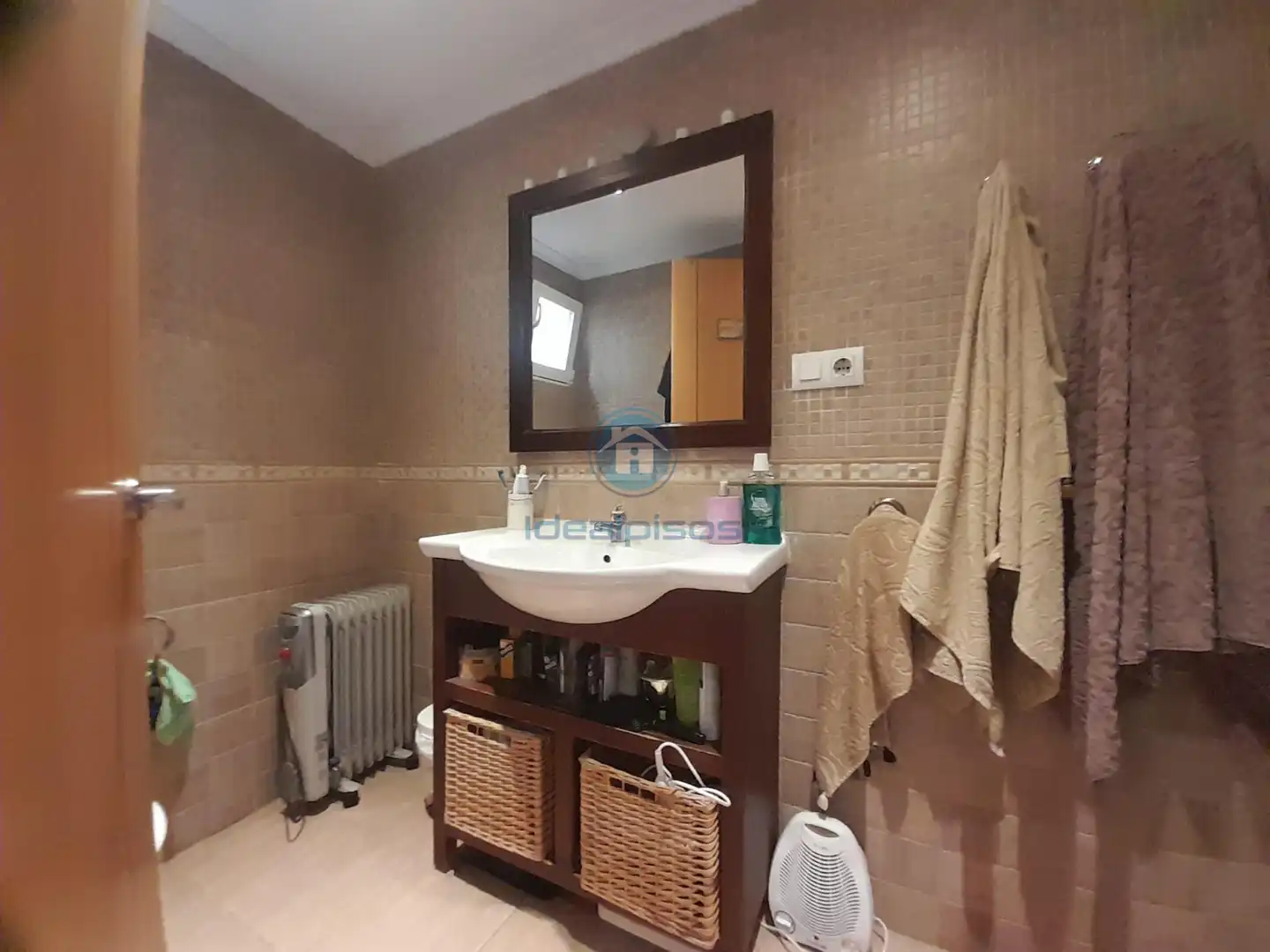 Badezimmer von Wohnung zum Verkauf in Alicante / Alacant mit Klimaanlage, Möbliert und Balkon