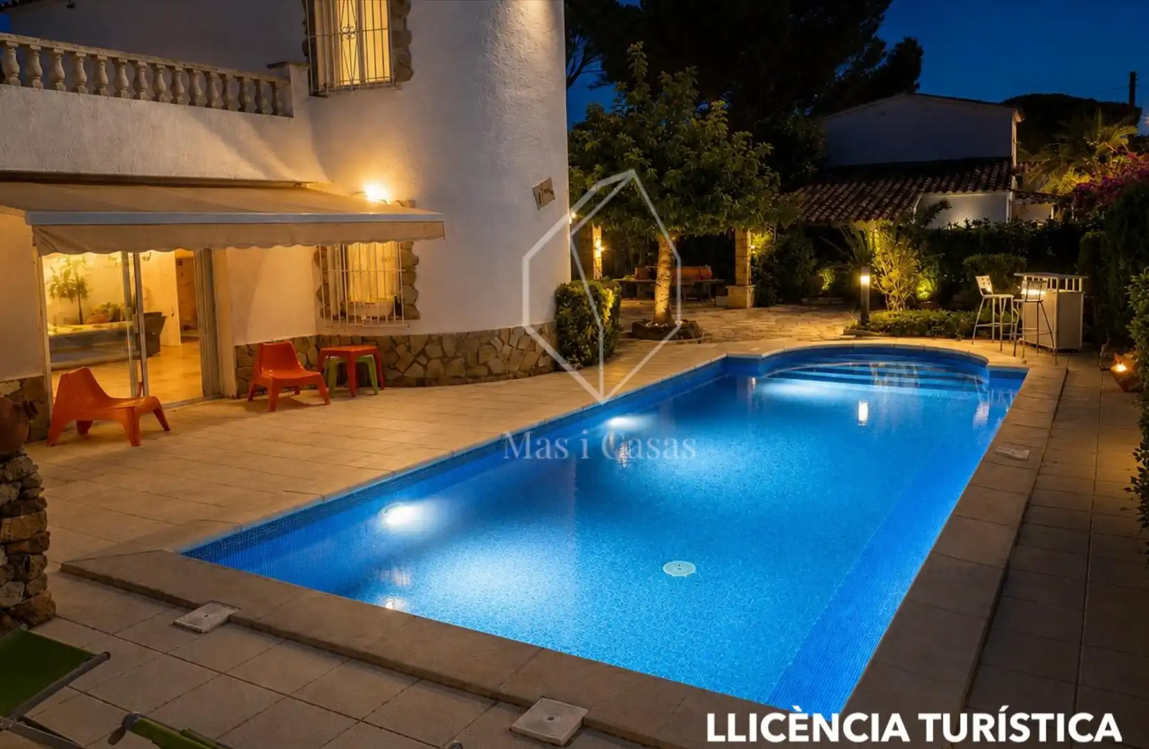 Detached house with pool for sale in Carrer dels Cossis 27