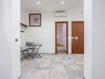 Flat with pool for sale in Baraja