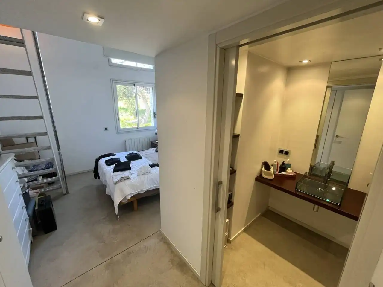 Dormitori de Casa o xalet en venda en Girona amb Aire condicionat, Calefacció i Jardí privat