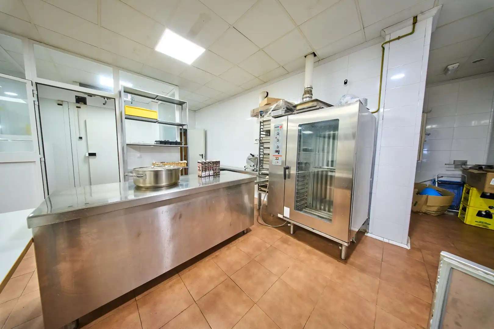 Kitchen of Commercial properties for sale in Castillo de Locubín