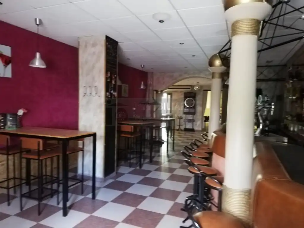 Local comercial en venda a Villamayor de Santiago, imagen 3