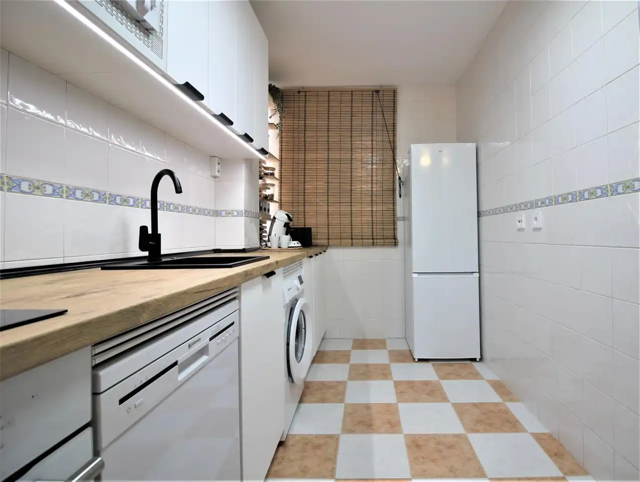 Kitchen of Flat for rent in Almería  with Air Conditioner, Furnished and Internet