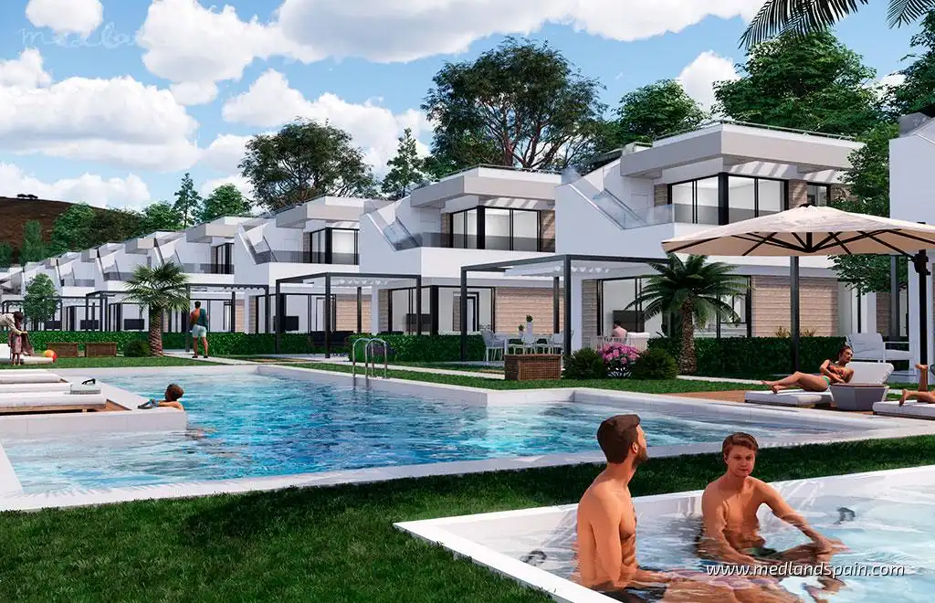 Chalet con piscina en venta en El Pinar de Campoverde, imagen 4