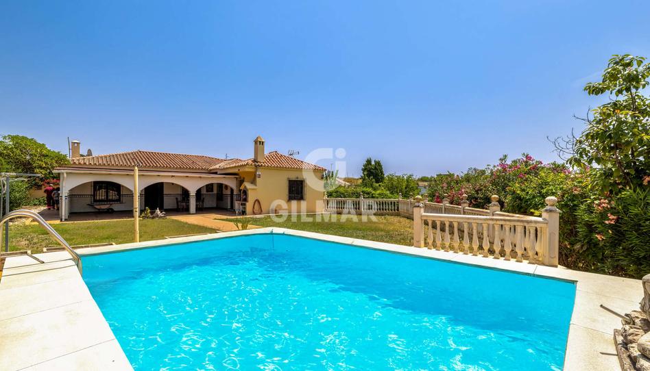 Foto 1 de Casa o xalet en venda a La Concha - Resina Golf, Málaga