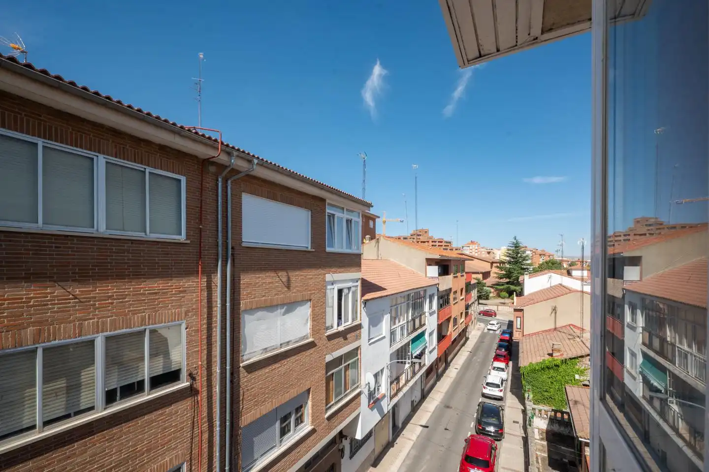 Vista exterior de Pis en venda en Ávila amb Calefacció, Parquet i Traster