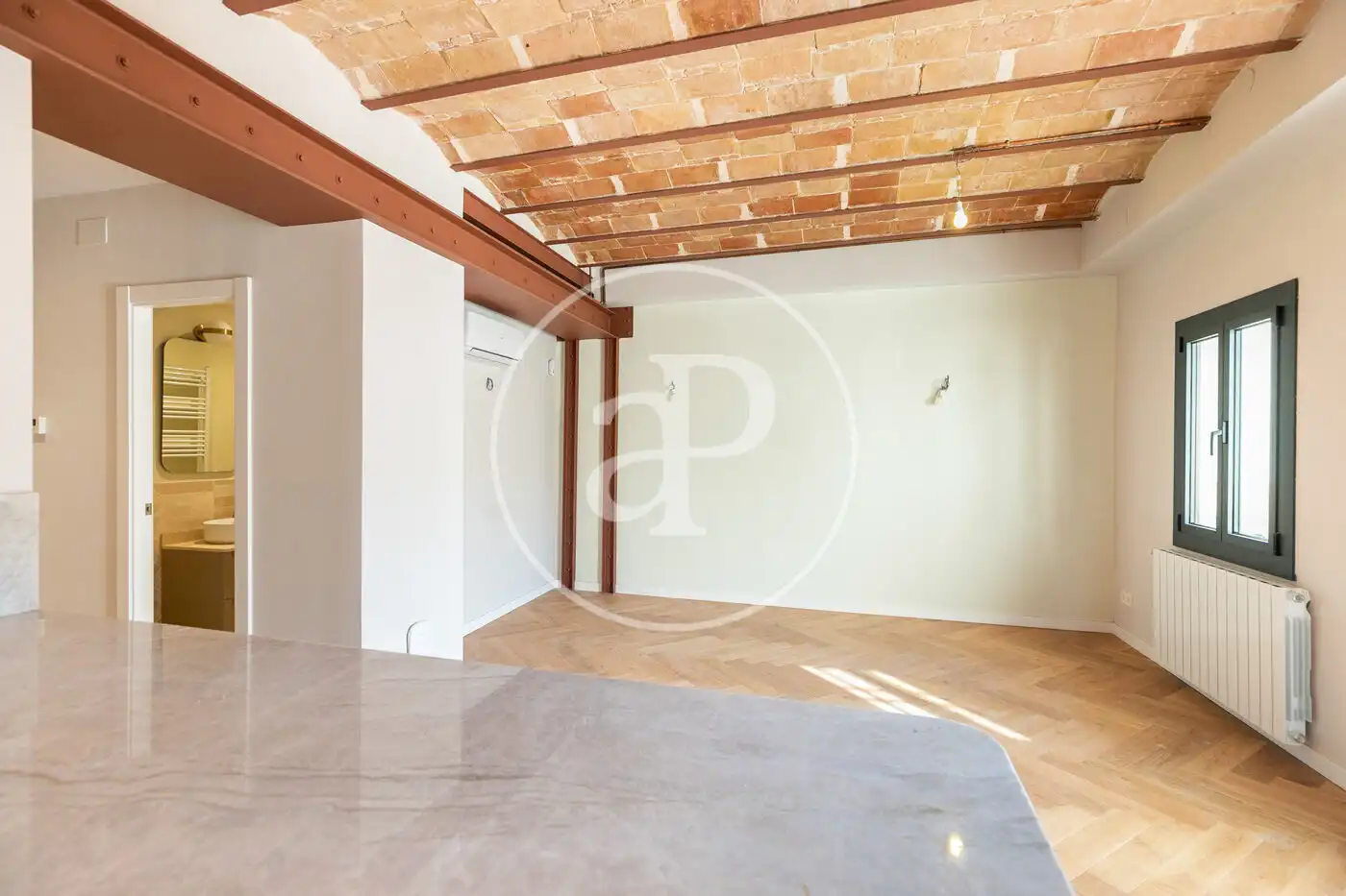 Flat for sale in Barcelona  with Air Conditioner, Heating and Terrace