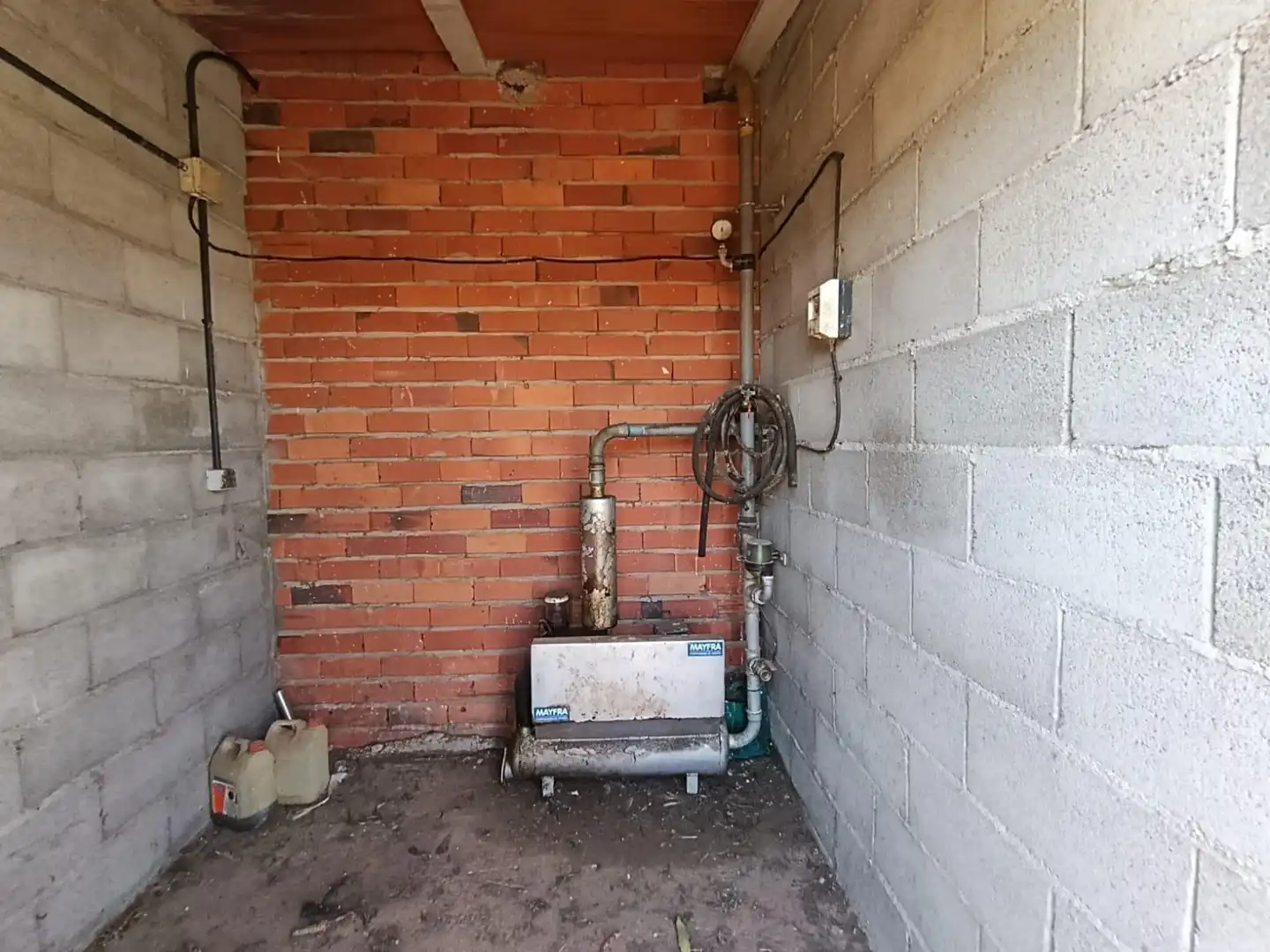Industrial buildings for sale in Viloria