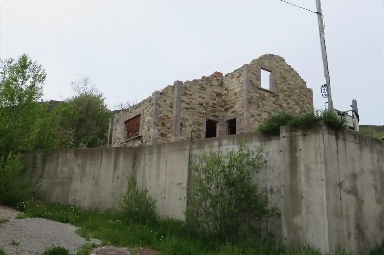 Vista exterior de Casa o xalet en venda en Valdepiélago amb Piscina i Balcó