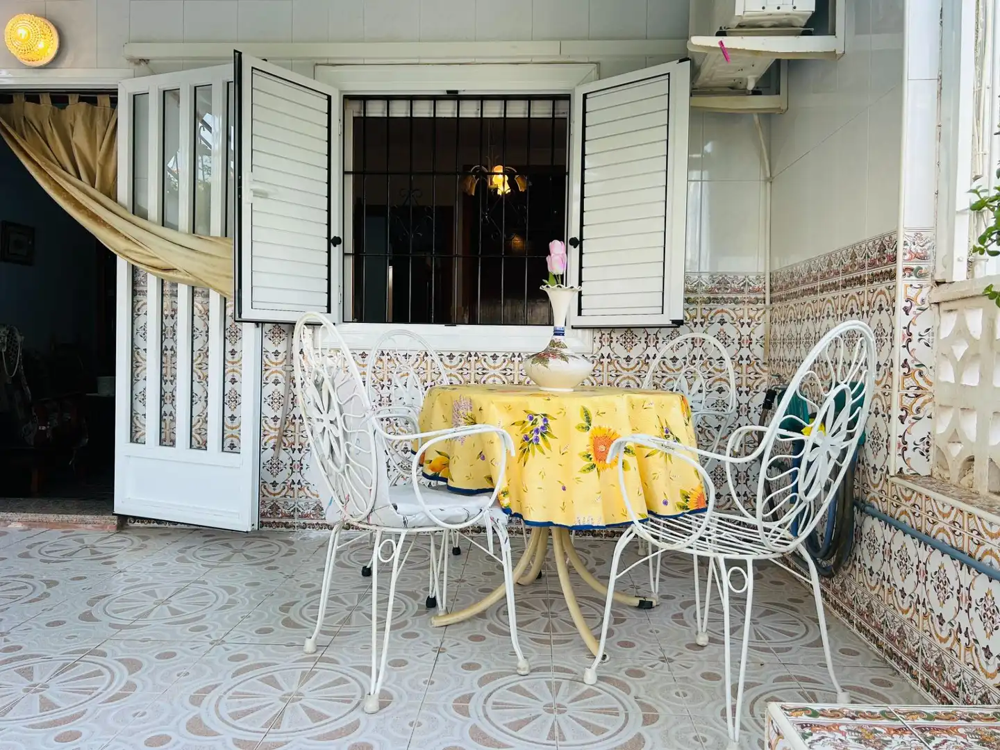 Terrassa de Casa o xalet en venda en San Pedro del Pinatar amb Aire condicionat, Jardí privat i Traster