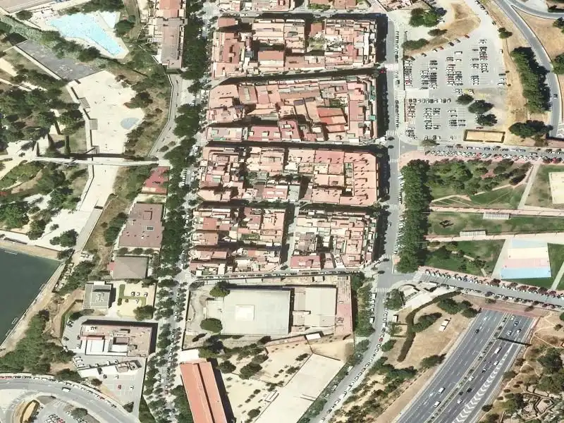 Vista exterior de Piso en venta en Esplugues de Llobregat