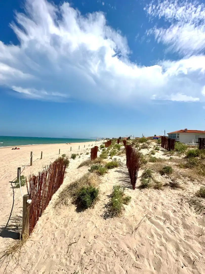 Vista exterior de Pis de lloguer en Gandia amb Terrassa, Moblat i Balcó