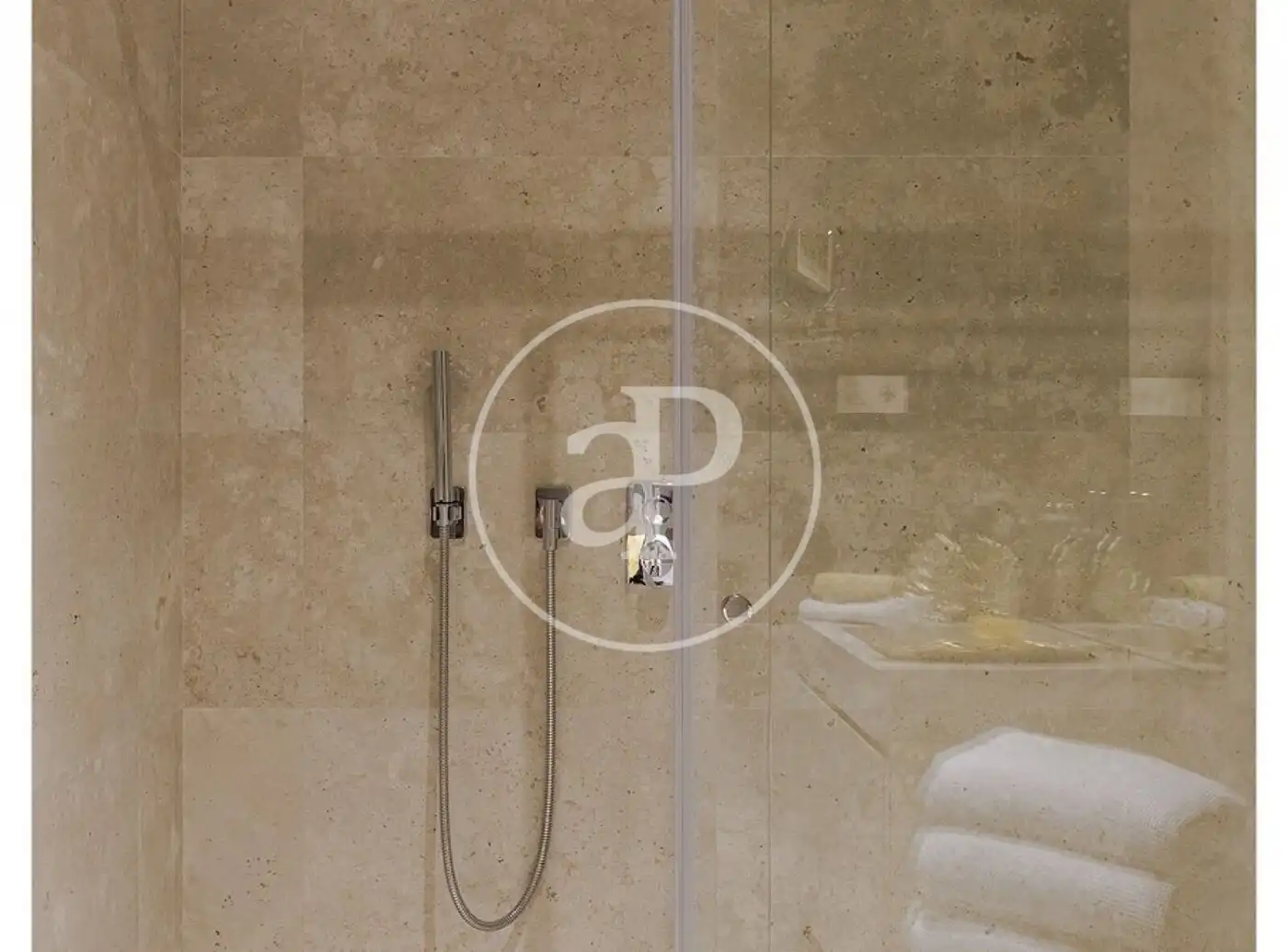 Flat with terrace to rent in Calle del Barquillo, imagen 19
