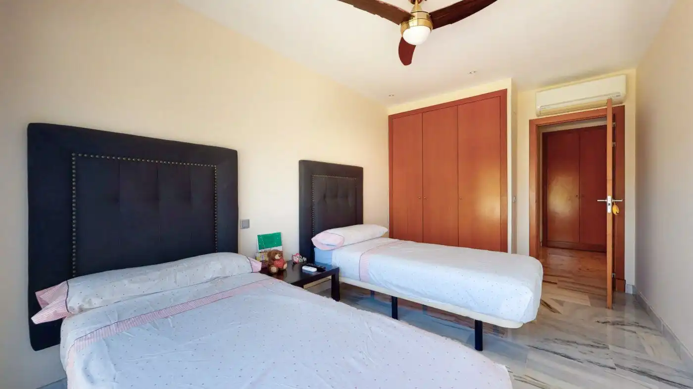 Duplexes for rent to own in Calle Vereda Alta del Rio, Los Flamingos
