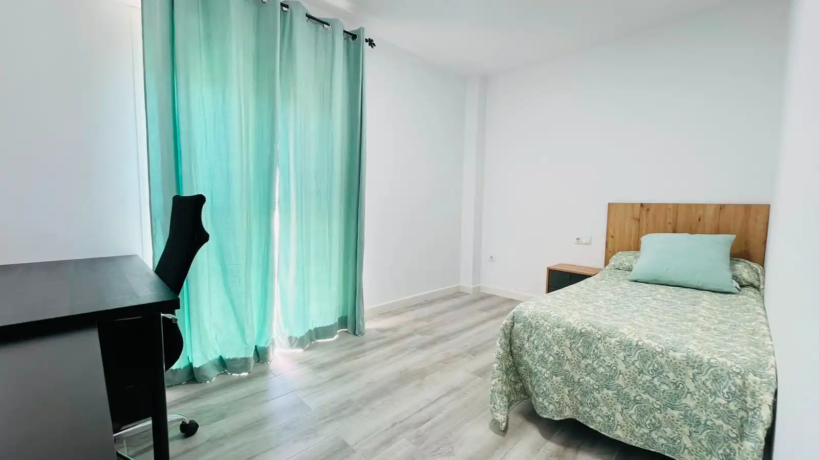 Schlafzimmer von Wohnung zur Miete in San Fernando mit Klimaanlage, Möbliert und Ofen
