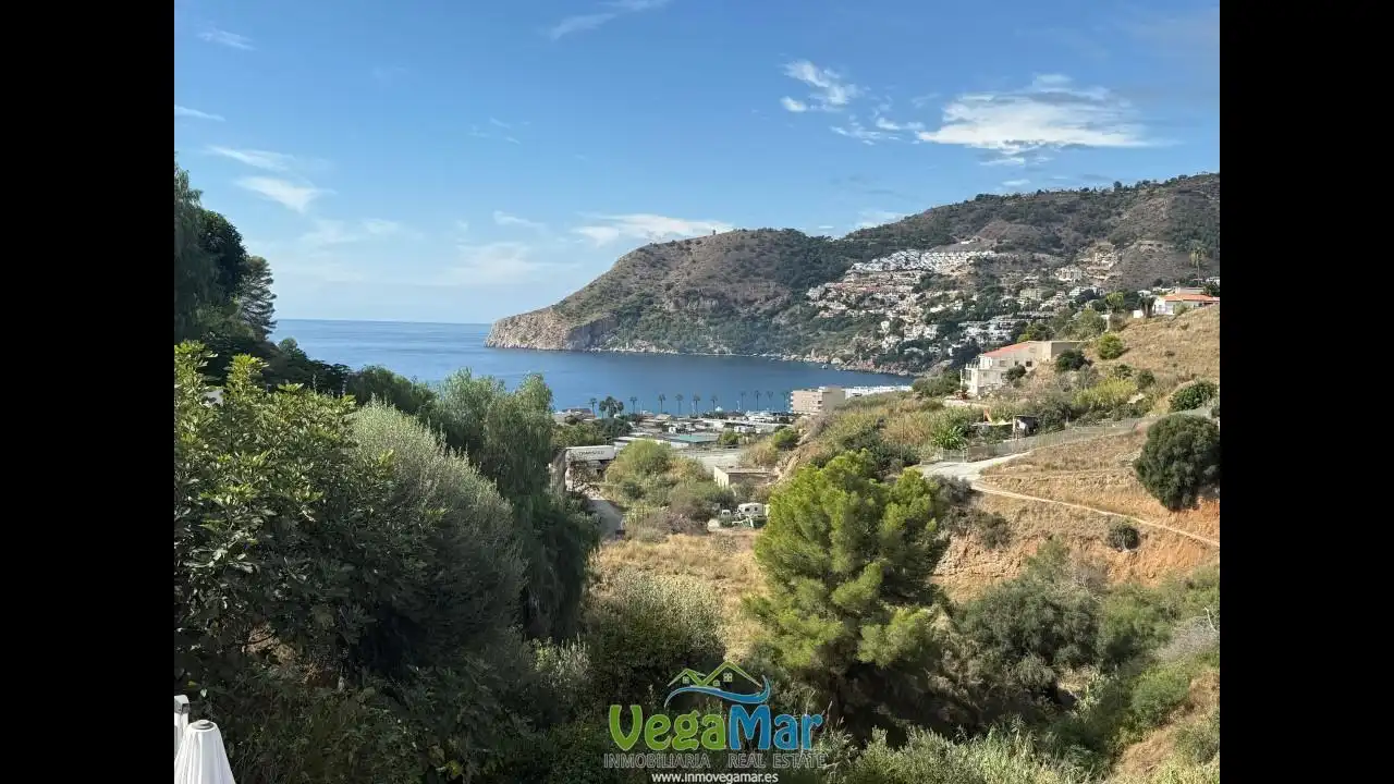 Casa o xalet en venda a Torre Vigia, La Herradura centro