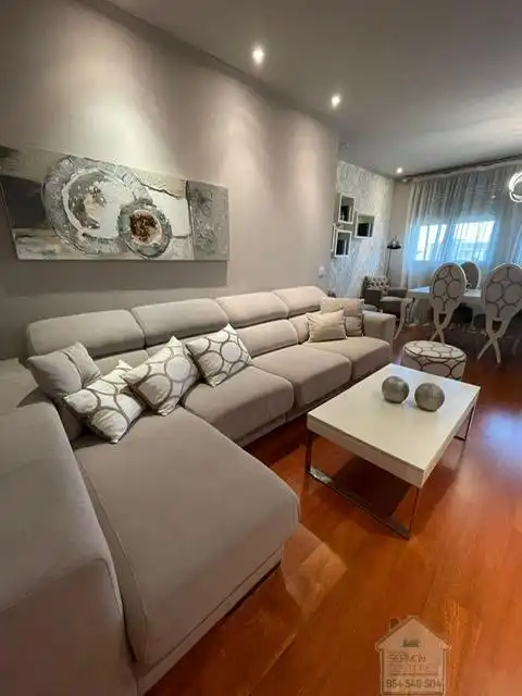 Wohnung zur Miete in La Calzada - La Florida