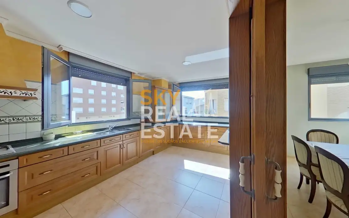 Semi-detached house with terrace for sale in Calle de la Virgen de Gracia 14, imagen 3