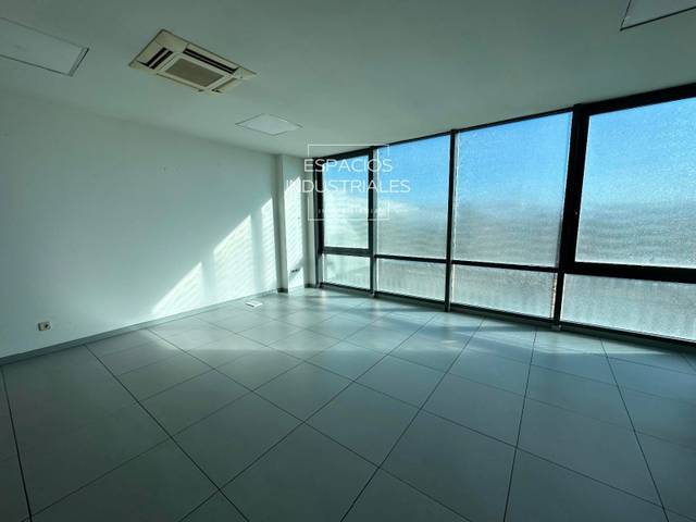 Nave industrial en Venta en Los  Cestos  - Belén - Las Eras