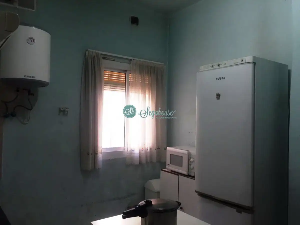 Habitación de Piso en venta en Segovia con Trastero y Balcón