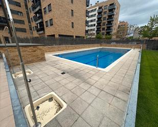 Swimming pool of Flat for sale in  Logroño  with Air Conditioner, Heating and Parquet flooring