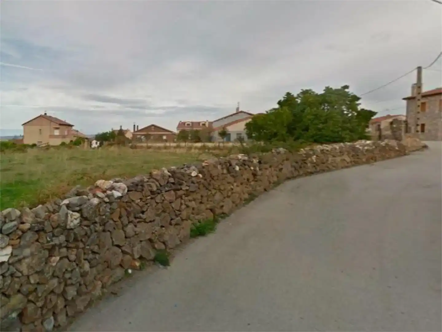 Land for sale in Cerezo de Arriba
