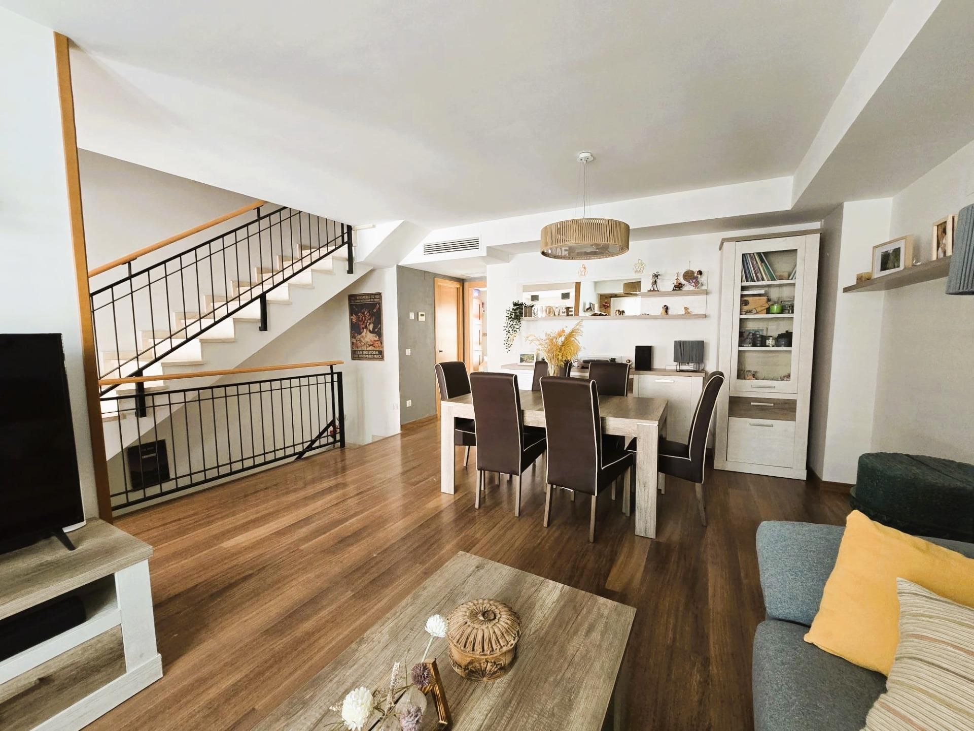 Dining room of Single-family semi-detached for sale in Sagunto / Sagunt  with Air Conditioner, Heating and Private garden