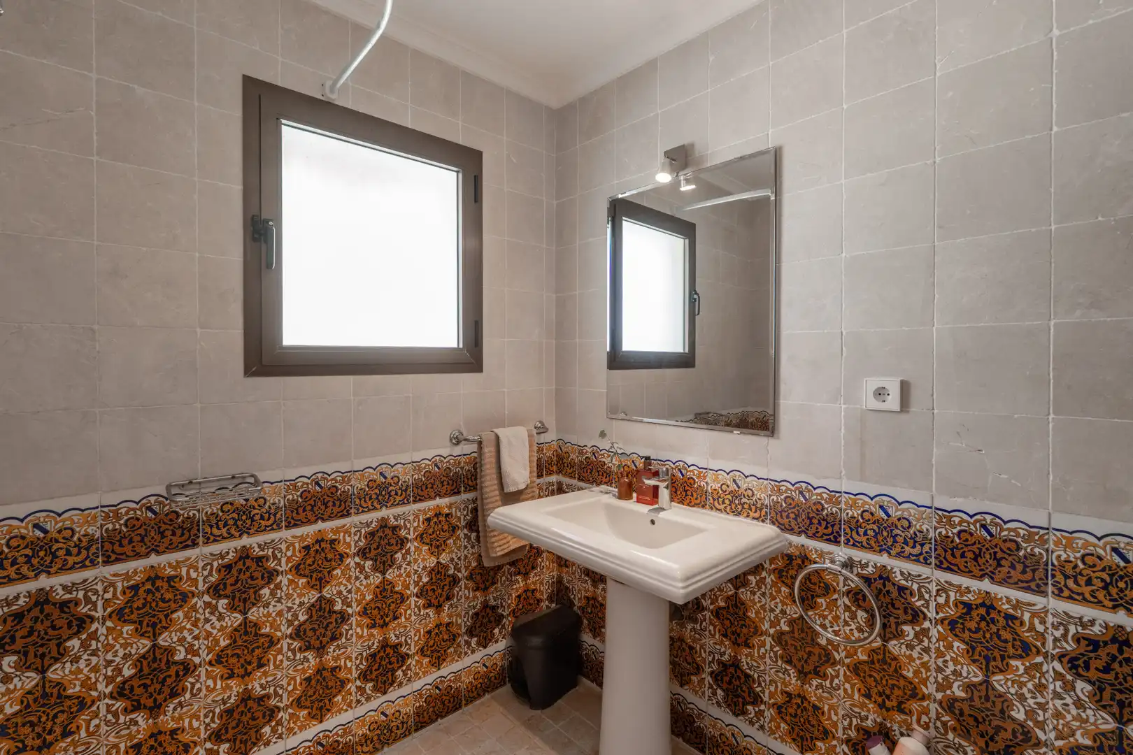 Bany de Casa o xalet en venda en Mijas amb Aire condicionat, Jardí privat i Terrassa