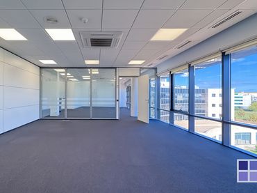 Bürogebäude mit Aufzug zur Miete in Carrer de la Selva