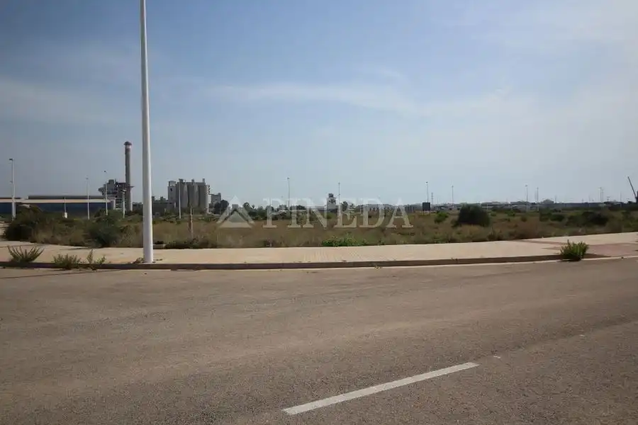 Terreny industrial en venda en Sagunto / Sagunt