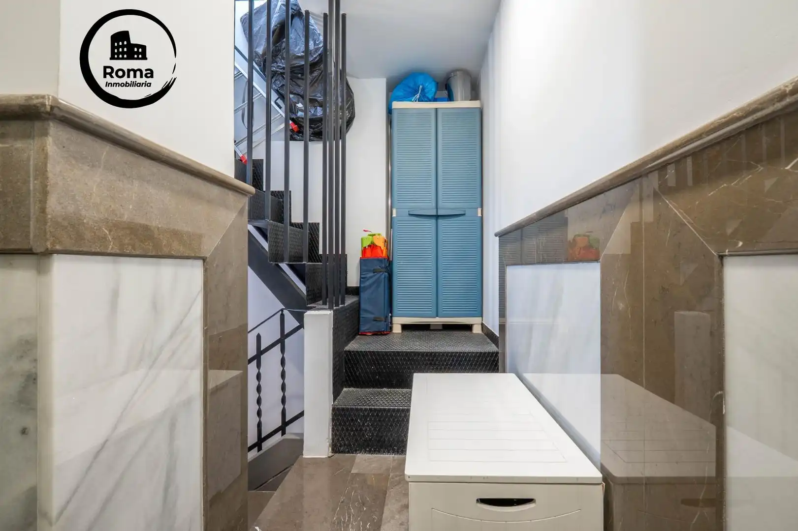 Houses for sale in Granada  with Air Conditioner, Heating and Furnished