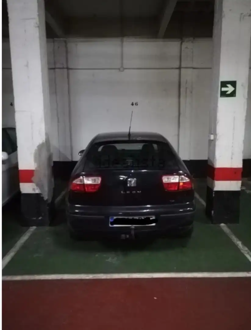 Parkplatz von Garage zur Miete in Indautxu
