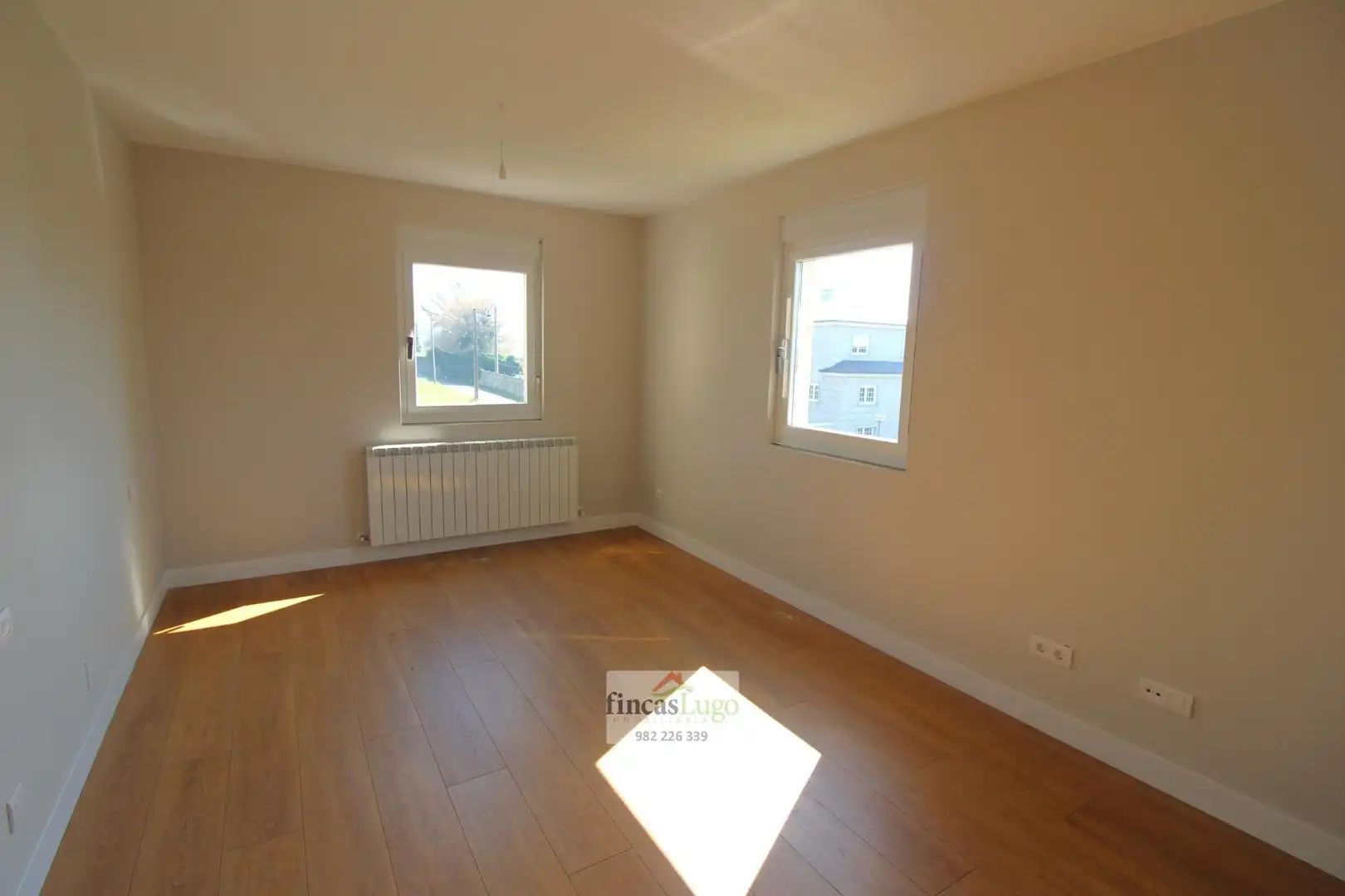 Habitación de Casa o chalet en venta en Lugo con Calefacción, Jardín privado y Terraza
