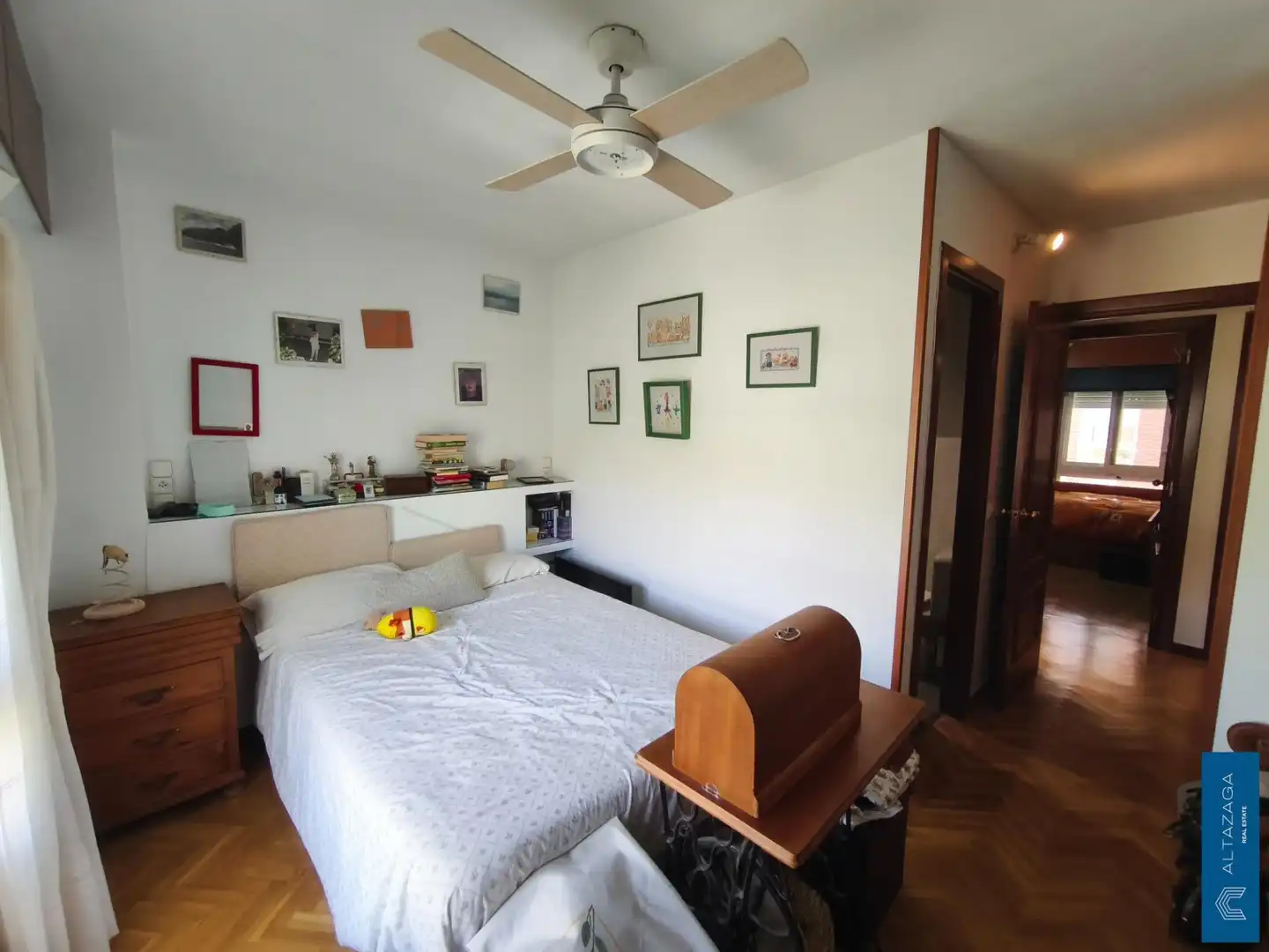 Bedroom of Flat for sale in San Sebastián de los Reyes  with Air Conditioner, Heating and Storage room
