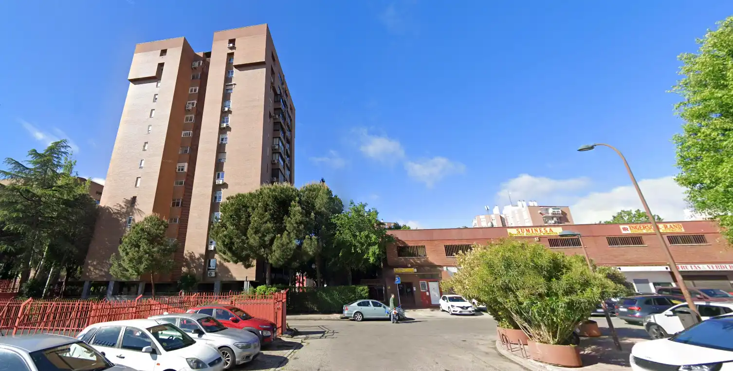 Vista exterior de Casa o chalet en venta en Madrid