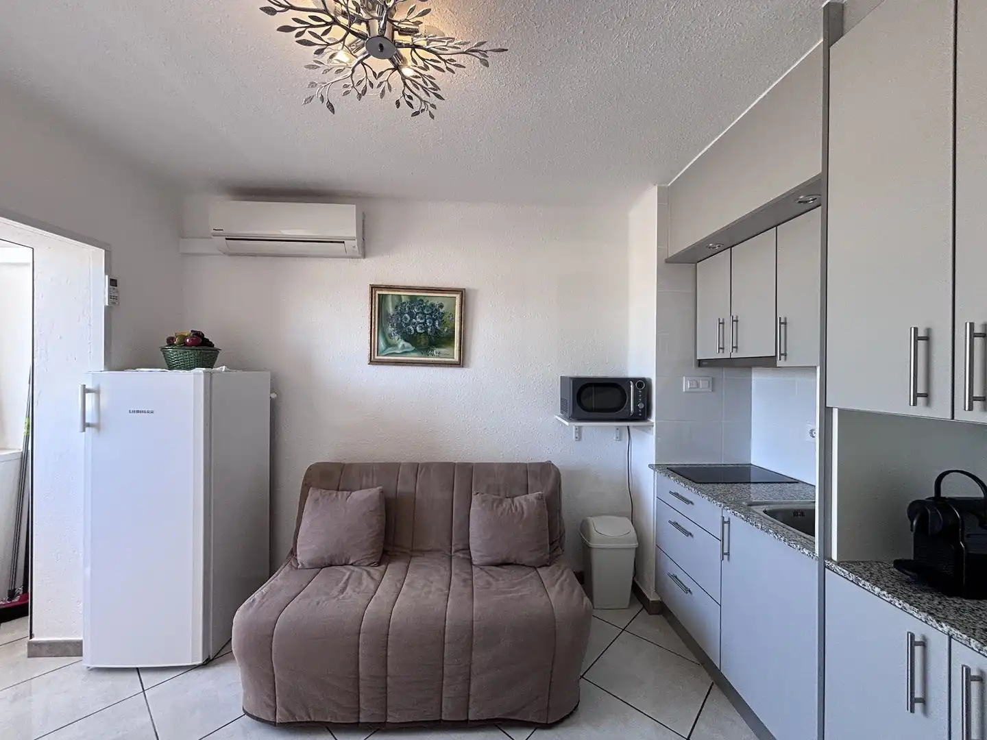 Sala de estar de Estudio en venta en Castelló d'Empúries con Aire acondicionado y Calefacción