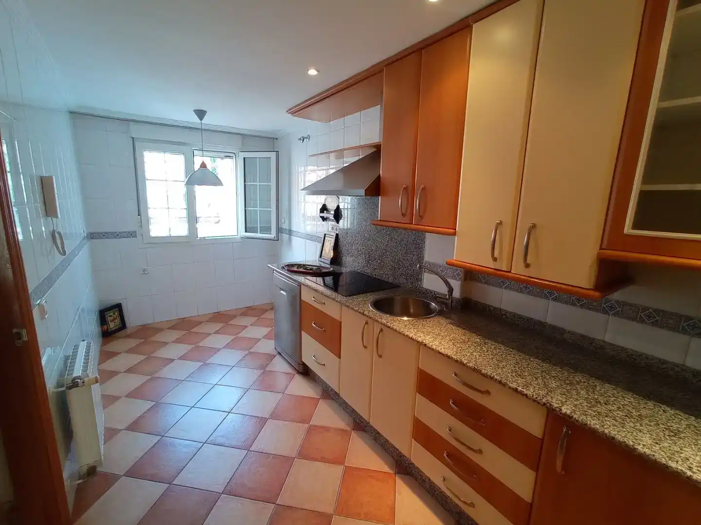 Cocina de Casa adosada en venta en Getafe con Jardín privado, Parquet y Trastero