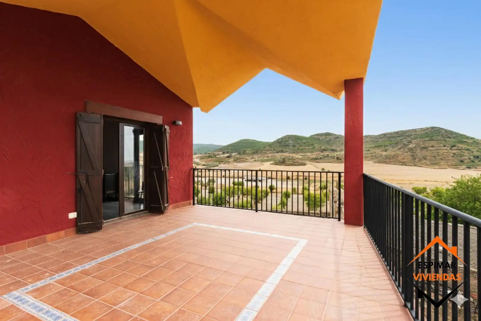 Terraza de Edificio en venta en Castejón de Valdejasa