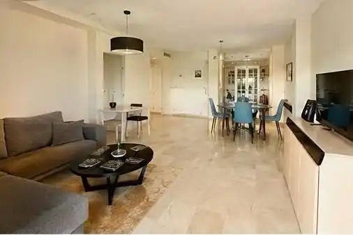 Sala de estar de Edificio en venta en Manilva