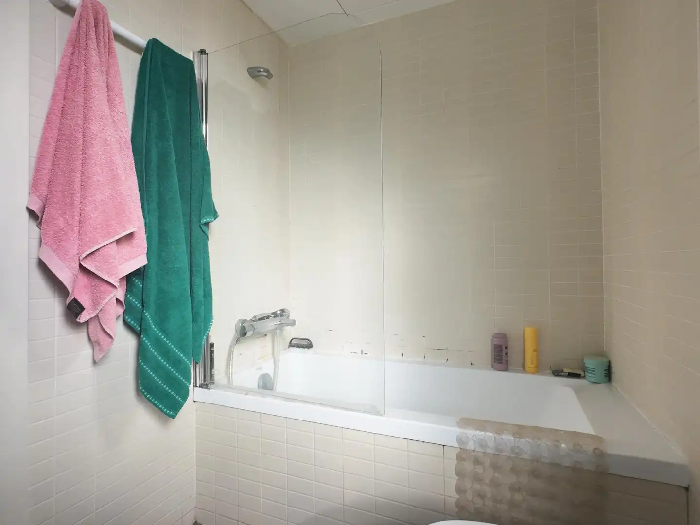 Baño de Piso en venta en Bescanó con Aire acondicionado, Calefacción y Piscina comunitaria