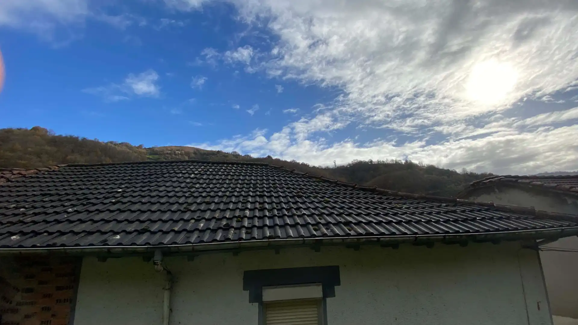 Außenansicht von Einfamilien-Reihenhaus zum Verkauf in San Martín del Rey Aurelio mit Privatgarten, Terrasse und Möbliert