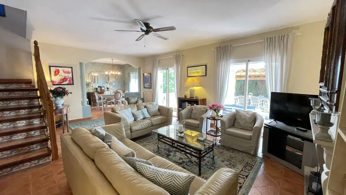Living room of Houses for sale in Coín  with Air Conditioner, Storage room and Furnished