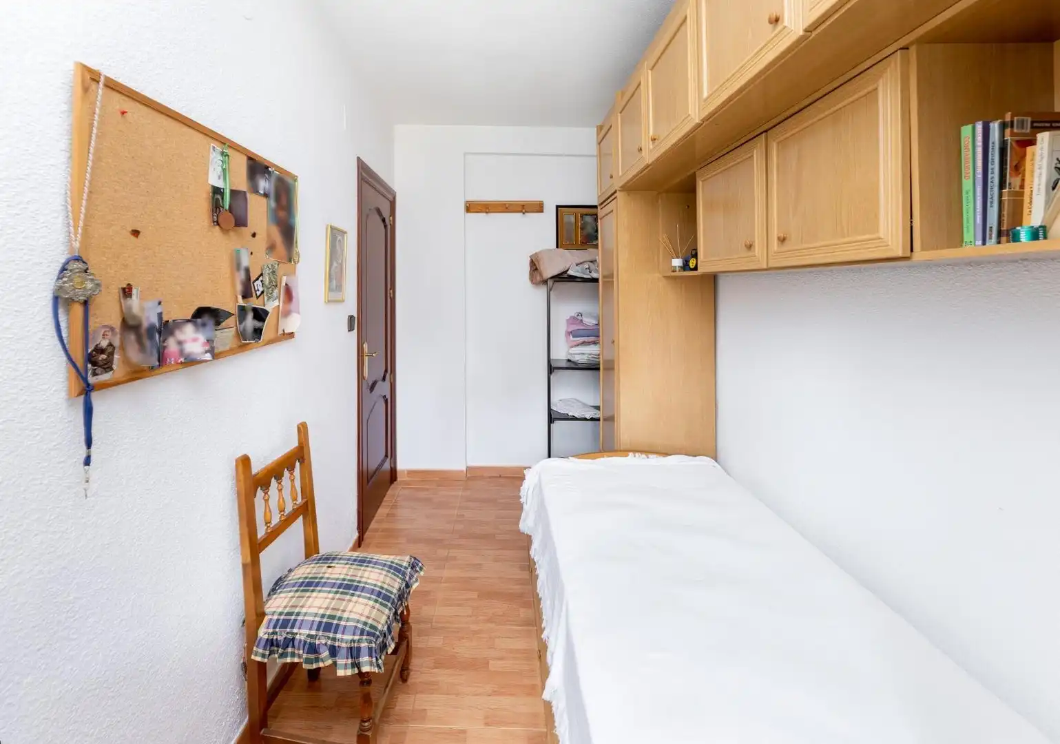 Bedroom of Flat for sale in Granada  with Furnished and Balcony